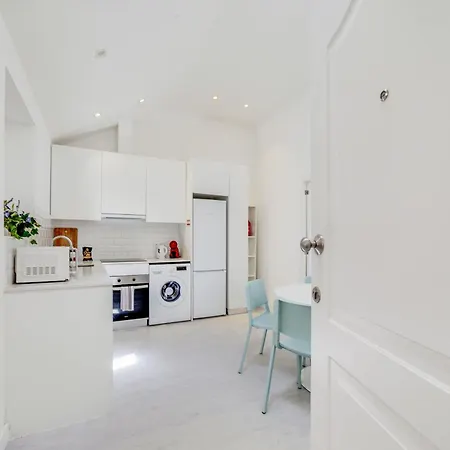 Апартаменты Alcantara Charm 3br *