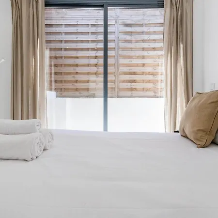 Alcantara Charm 3br *